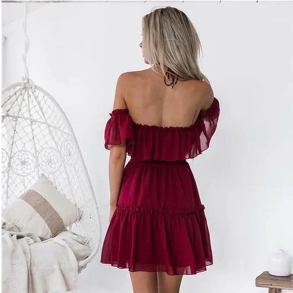 Two Sisters The Label Halter Burgundy Chiffon Off the Shoulder Dress - Size 6 - Picture 1 of 10